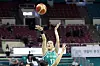 Bucheon Hana Bank power forward Kim Jung-eun shoots during a WKBL game against Yong In Samsung Life Blue Minx at Bucheon Gymnasium in Bucheon, Gyeonggi on Monday. [NEWS1]