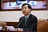 Finance Minister Koo Yun-cheol speaks during a meeting of industry-related ministers at the government complex in Seoul on Nov. 4. [YONHAP]
