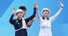 Korea's Lim Si-hyeon and An San take gold and silver, respectively, in the women's recurve final on Saturday at the Hangzhou Asian Games. [YONHAP]