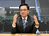 Finance Minister and Deputy Prime Minister Choi Sang-mok speaks during a press briefing with accompanying reporters at the Group of 10 finance ministers' meeting in Washington on April 27. [YONHAP]