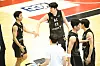 The Suwon KT Sonicboom react during a KBL playoff game against the Seoul SK Knights at Suwon KT Sonicboom Arena in Suwon, Gyeonggi, on April 27. [KBL]