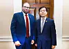 Korean Trade Minister Yeo Han-koo, right, poses for a photo with Jason Smith, chairman of the House of Representatives' Ways and Means Committee, during their meeting in Washington on June 25. [YONHAP]