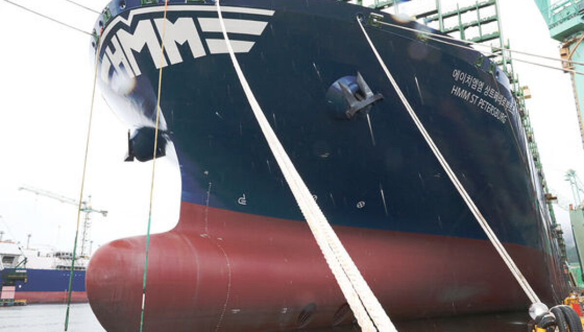 Secret Container Ship Sweat and stairs: A look inside the world's biggest container ship