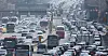 Traffic moves slowly in both directions on the Gyeongbu Expressway in southern Seoul on Jan. 29. [NEWS1]