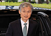 Chief Justice Jo Hee-de walks into the Supreme Court building in Seocho District, southern Seoul, on Oct. 10. [YONHAP]