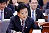 Unification Minister Chung Dong-young speaks during a joint ministry policy briefing on Dec. 19, 2025. Chung has criticized the UNC denying senior government official's access to the DMZ. [YONHAP]