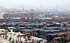 Export cargoes are stacked up at the Pyeongtaek Port in Gyeonggi on Dec. 1. [YONHAP]