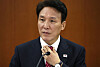 Prime Minister Kim Min-seok speaks at the Korea Exchange in Seoul on Monday during a meeting regarding the activation of capital markets. [YONHAP]
