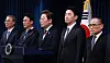 President Lee Jae-myung, center, announces appointments including former Korean Ambassador to Russia Wi Sung-lac, far right, as his national security adviser, in a press conference at the presidential office in Yongsan, central Seoul, on June 4. [JOINT PRESS CORPS]