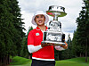 Amy Yang poses with the KPMG Women's PGA Championship trophy at Sahalee Country Club in Sammamish, Washington on June 24. [AFP/YONHAP]