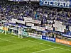 Spectators during a K League 1 match between Ulsan HD and Gwangju FC at Munsu Football Stadium in Ulsan on Wednesday hold banners criticizing Hong Myung-bo's decision to leave Ulsan to take the helm of the Korean national team. [PAIK JI-HWAN]