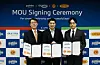 From left: Paldo Chief Executive Officer Kwon Sung-kyun, CP AXTRA CEO Tanit Chearavanont and CP Korea CEO Kim Woo-young posing for a photo after signing a memorandum of understanding for a business partnership in Southeast Asian markets at Paldo's headquarters building in Seocho, southern Seoul, on April 9. [YONHAP]