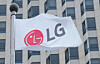A flag with the LG logo flies in front of LG Electronics' headquarters in Yeouido, western Seoul, on April 7. [YONHAP]