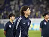 Hong Myung-bo, center, attends what would be his final game as manager of Ulsan HD at Munsu Football Stadium in Ulsan on Wednesday. [NEWS1]