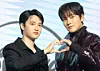 Actors Doh Kyung-soo, left, and Ji Chang-wook from Disney+'s series ″The Manipulated″ pose for photos during the show's press conference held at the Conrad Seoul hotel in western Seoul on Nov. 3. [NEWS1]