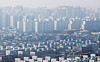 Apartment buildings in Suwon, Gyeonggi, are pictured on Jan. 10, 2024, in this photo unrelated to the story. [NEWS1]