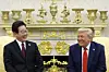 U.S. President Donald Trump, right, meets with President Lee Jae Myung in the Oval Office of the White House on Aug. 25. [AP/YONHAP]