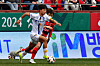 Eom Ji-sung dribbles in the second half of a game between Gwangju FC and the Pohang Steelers at Pohang Steelyard in Pohang, North Gyeongsang on March 17.  [NEWS1]