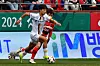 Eom Ji-sung dribbles in the second half of a game between Gwangju FC and the Pohang Steelers at Pohang Steelyard in Pohang, North Gyeongsang on March 17. [NEWS1]