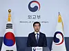 Foreign Ministry spokesperson Lee Jae-woong speaks during a press briefing in Jongno District, central Seoul on Oct. 17. [YONHAP]