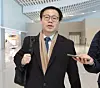 Trade Minister Yeo Han-koo departs for Washington at Incheon International Airport on Jan. 11, to hold talks with U.S. lawmakers and other officials. [YONHAP]