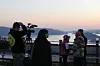 Visitors to Goheung Space Launch Observatory in Goheung, South Jeolla are seen waiting for the fourth launch of Korea's homegrown space rocket Nuri on Nov. 26. [YONHAP]