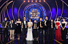 The winners pose for photos with their awards at the 46th Blue Dragon Film Awards held on Nov. 19. From left are actor Park Jin-young, director Kim So-yeon, actors Kim Do-yeon, Hyun Bin and Son Ye-jin, CEO Back Ji-sun of the production company Moho Film behind the picture 'No Other Choice,' actors Lee Sung-min and Ahn Bo-hyun, director Kim Hye-young and actors Lim Yoon-a and Park Ji-hyun. [SPORTS CHOSUN]
