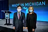 Kim Dong-myung, left, CEO of LG Energy Solution and Mary Barra, CEO of General Motors, pose for a photo after making their investment plan to build a third battery plant in Lansing, Michigan. [LG ENERGY SOLUTION]