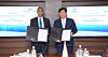 Namgoong Geum-sung, head of production support at Samsung Heavy Industries, right, and Vipin Kumar Saxena, CEO of Swan Defence and Heavy Industries, left, pose for a photo after signing a memorandum of understanding (MOU) on Sept. 29. [SAMSUNG HEAVY INDUSTRIES]
