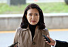 Former head of the Korea Communications Commission Lee Jin-sook speaks to reporters at the Seoul Southern District Prosecutors’ Office in Yangcheon District, western Seoul, on Nov. 5. [NEWS1]