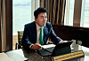 Hana Financial Group CEO and Chairman Ham Young-joo talks about the group's value-up strategy with global investors at a meeting in Hong Kong on June 18. [HANA FINANCIAL GROUP]