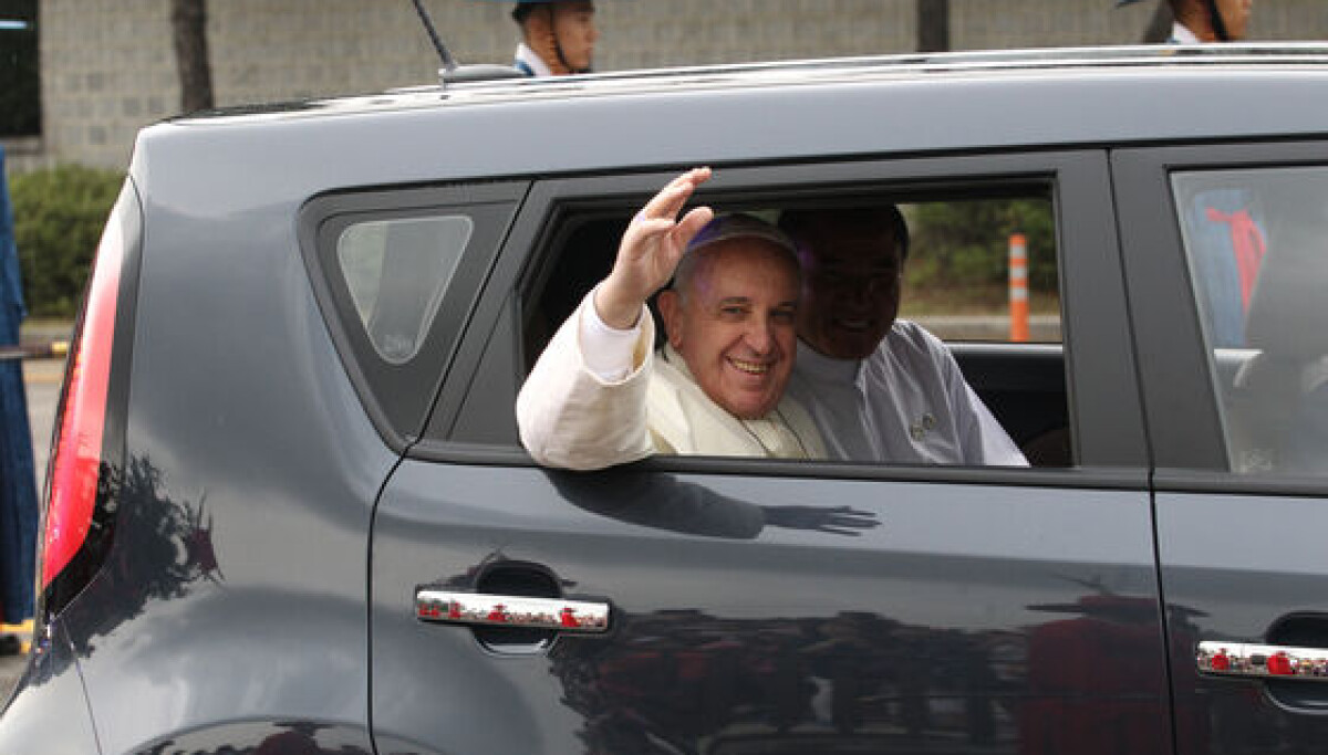 The Pope Rode Pope Francis rode in Kia Soul during five-day trip to Korea in 2014