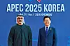 President Lee Jae Myung, right, welcomes the United Arab Emirates Crown Prince Khaled bin Mohamed Al Nahyan in Gyeongju, North Gyeongsang, on Oct. 31. [PRESIDENTIAL OFFICE]