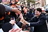 Splinter conservative Reform Party Rep. Lee Jun-seok shakes hands with his supporter before speaking at a press conference held at Mapo District, western Seoul, on Feb. 2. [NEWS1]
