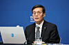 Bank of Korea Gov. Rhee Chang-yong speaks to reporters on Thursday after the Monetary Policy Board kept the rates unchanged at 3.50 percent for the eighth consecutive meeting. [YONHAP]