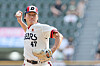 Doosan's Gwak Been pitches against the KT Wiz at Jamsil Baseball Stadium in southern Seoul on Aug. 6. Gwak will start for the Bears in the first game of the Wildcard Series on Thursday, with Tanner Tully starting for the Dinos.  [YONHAP]