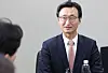 Former consul general in Sydney Lee Tae-woo, who was named the head negotiator for the upcoming 12th Special Measures Agreement (SMA), speaks to the press at the Foreign Ministry building in Jongno District on Tuesday. [NEWS1]