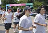 A group of triathlon participants departs from the start line in Ttukseom Hangang Park in eastern Seoul on May 30. [PARK SANG-MOON]