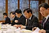 Deputy Prime Minister and Finance Minister Koo Yun-cheol, second from right, presides over a market stability meeting at the government complex in Jongno District, central Seoul, on Nov. 14. [MINISTRY OF ECONOMY AND FINANCE]