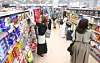 Grocery shoppers are seen at a large supermarket in Seoul on Aug. 11. [YONHAP]