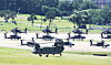 CH-47 Chinook helicopters take off from Camp Humphreys in Pyeongtaek, Gyeonggi on Aug. 7. [YONHAP]