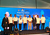 Kim Dong-cheol, third from right, chief executive officer of the state-run Korea Electric Power (Kepco), is seen posing for a photo at a groundbreaking ceremony of a gas plant in Malaysia, in this photo provided by Kepco on Sept. 30. [KOREA ELECTRIC POWER]