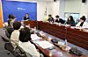 Prime Minister Kim Min-seok, at the head of the table, presides over a meeting on suicide prevnetion at the National Center for Mental Health in Gwangjin District, eastern Seoul, on Dec. 30. [YONHAP]