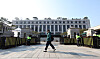 A passerby walks in front of the Constitutional Court in Jongno District, central Seoul, on Jan. 12. [YONHAP]