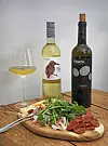 Thaya wines served with a plate of cheese and charcuterie [PARK SANG-MOON]