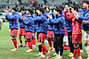 Korean players acknowledge fans after beating Ghana 1-0 in a friendly at Seoul World Cup Stadium in Seoul on Nov. 18. [YONHAP]