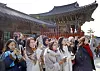 Students take photos of the Hwaeom Temple on Dec. 2. [PARK SANG-MOON]