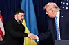 U.S. President Donald Trump and Ukrainian President Volodymyr Zelensky shake hands during a press conference after their lunch meeting at Trump’s Mar-a-Lago club, in Palm Beach, Florida, Dec. 28. [REUTERS/YONHAP]