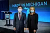Kim Dong-myung, left, CEO of LG Energy Solution and Mary Barra, CEO of General Motors, pose for a photo after making an investment plan for a third battery plant in Lansing, Michigan, in 2022. [LG ENERGY SOLUTION]