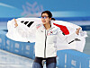 Lee Na-hyun celebrates winning the gold medal in the women's 100-meter speed skating race at the Asian Winter Games in Harbin, China, on Feb. 8. [YONHAP]